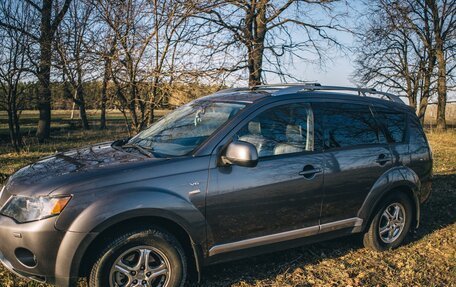 Mitsubishi Outlander III рестайлинг 3, 2008 год, 1 430 000 рублей, 5 фотография
