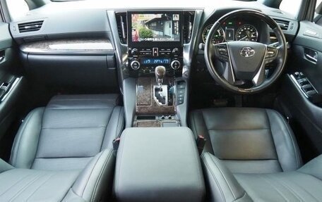 Toyota Alphard III, 2021 год, 4 190 099 рублей, 10 фотография