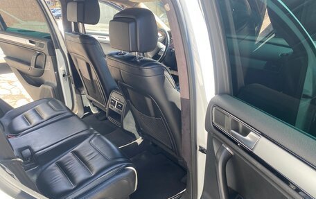 Volkswagen Touareg III, 2015 год, 2 400 000 рублей, 9 фотография