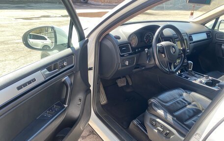 Volkswagen Touareg III, 2015 год, 2 400 000 рублей, 5 фотография
