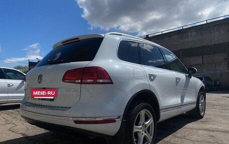 Volkswagen Touareg III, 2015 год, 2 400 000 рублей, 3 фотография