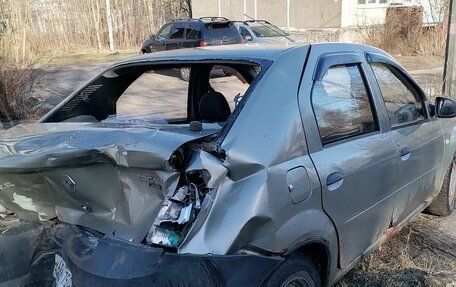 Renault Logan I, 2011 год, 130 000 рублей, 3 фотография
