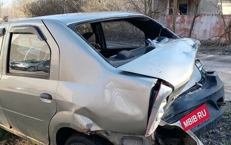 Renault Logan I, 2011 год, 130 000 рублей, 2 фотография