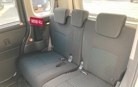 Toyota Roomy I, 2021 год, 890 099 рублей, 27 фотография