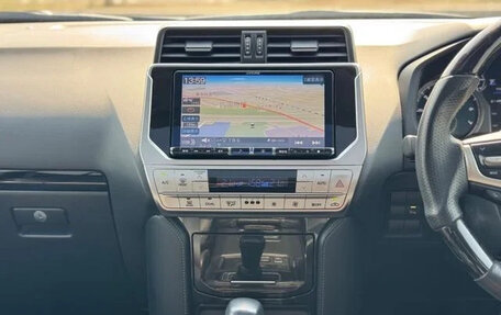 Toyota Land Cruiser Prado 150 рестайлинг 2, 2022 год, 3 415 000 рублей, 22 фотография