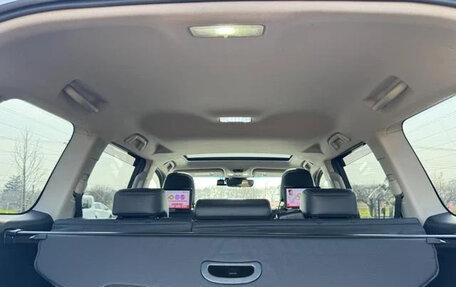 Toyota Land Cruiser Prado 150 рестайлинг 2, 2022 год, 3 415 000 рублей, 38 фотография