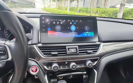 Honda Accord IX рестайлинг, 2022 год, 1 800 666 рублей, 10 фотография