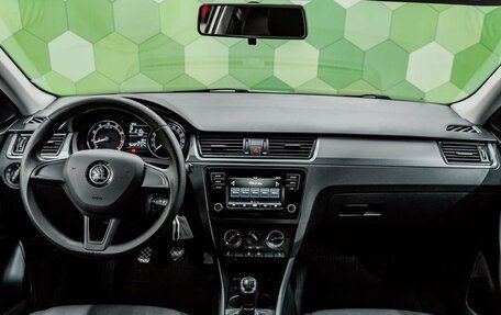 Skoda Rapid I, 2019 год, 1 300 000 рублей, 15 фотография