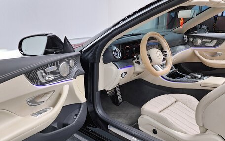 Mercedes-Benz E-Класс, 2022 год, 6 030 000 рублей, 4 фотография