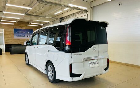 Honda Stepwgn IV, 2015 год, 2 429 000 рублей, 4 фотография