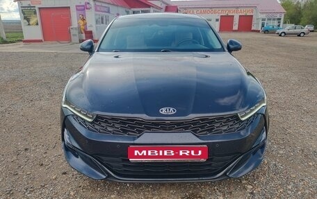 KIA K5, 2019 год, 2 750 000 рублей, 2 фотография