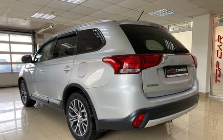 Mitsubishi Outlander III рестайлинг 3, 2016 год, 1 869 999 рублей, 8 фотография