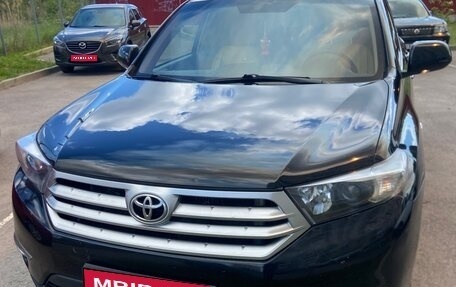 Toyota Highlander III, 2012 год, 2 500 000 рублей, 1 фотография