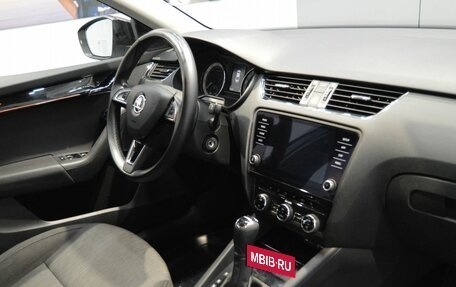 Skoda Octavia, 2017 год, 1 689 000 рублей, 9 фотография