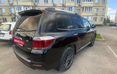 Toyota Highlander III, 2012 год, 2 500 000 рублей, 8 фотография