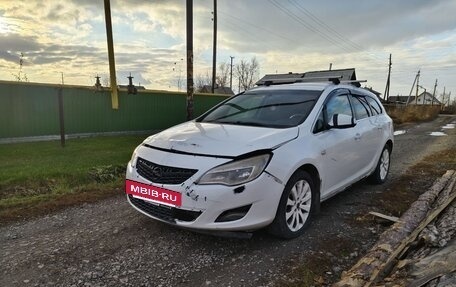 Opel Astra J, 2011 год, 420 000 рублей, 2 фотография