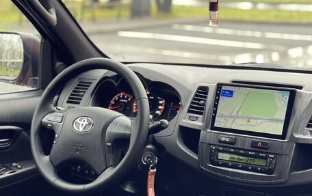 Toyota Hilux VII, 2014 год, 2 440 000 рублей, 2 фотография