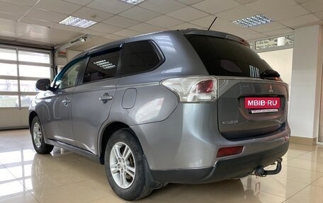 Mitsubishi Outlander III рестайлинг 3, 2013 год, 1 099 999 рублей, 7 фотография
