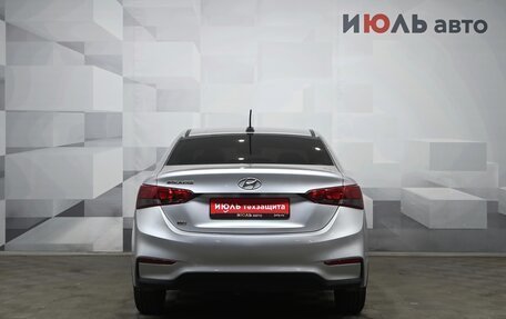 Hyundai Solaris II рестайлинг, 2018 год, 1 111 000 рублей, 5 фотография