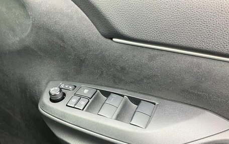 Toyota Yaris Cross, 2022 год, 1 500 000 рублей, 18 фотография