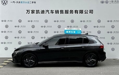 Volkswagen Golf VIII, 2022 год, 1 830 000 рублей, 4 фотография
