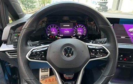 Volkswagen Golf VIII, 2022 год, 1 830 000 рублей, 8 фотография