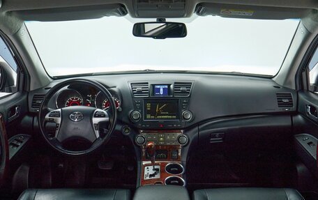 Toyota Highlander III, 2012 год, 2 345 000 рублей, 9 фотография
