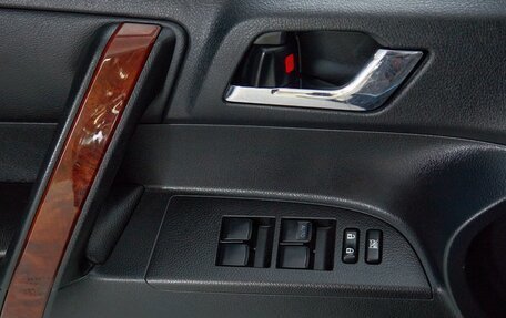 Toyota Highlander III, 2012 год, 2 345 000 рублей, 23 фотография