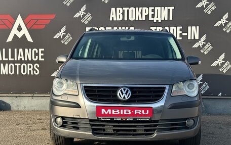 Volkswagen Touran III, 2007 год, 705 000 рублей, 2 фотография