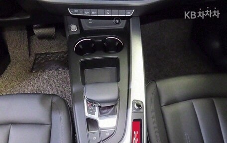 Audi A4, 2021 год, 2 510 000 рублей, 12 фотография