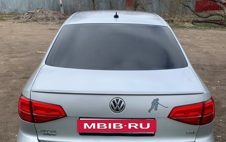 Volkswagen Jetta VI, 2016 год, 880 000 рублей, 3 фотография