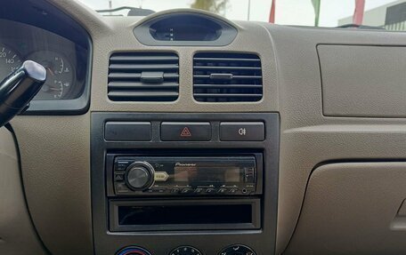 KIA Rio II, 2004 год, 260 000 рублей, 15 фотография