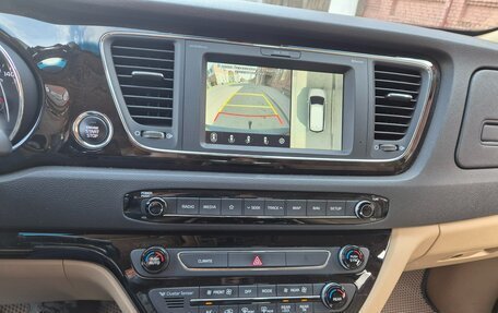 KIA Carnival III, 2019 год, 2 800 000 рублей, 9 фотография