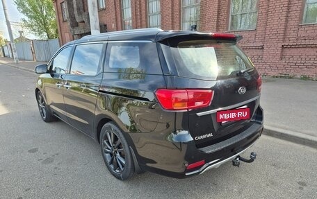KIA Carnival III, 2019 год, 2 800 000 рублей, 4 фотография