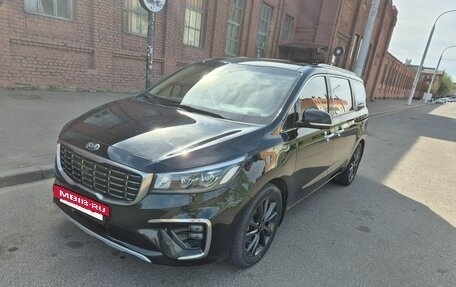 KIA Carnival III, 2019 год, 2 800 000 рублей, 2 фотография