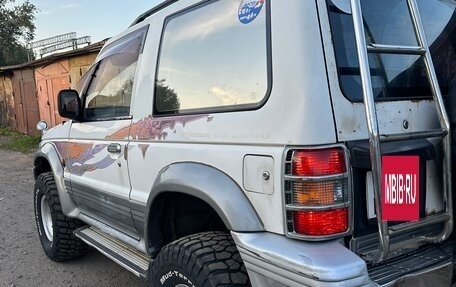 Mitsubishi Pajero III рестайлинг, 1994 год, 595 000 рублей, 3 фотография