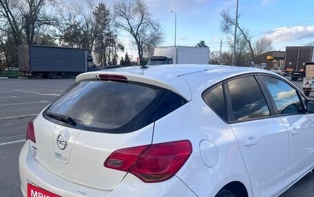 Opel Astra J, 2011 год, 500 000 рублей, 3 фотография
