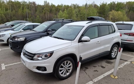 Volkswagen Tiguan I, 2012 год, 1 800 000 рублей, 2 фотография
