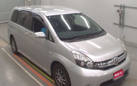 Toyota ISis I, 2012 год, 1 090 000 рублей, 1 фотография