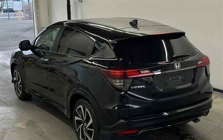 Honda Vezel, 2021 год, 1 395 000 рублей, 2 фотография
