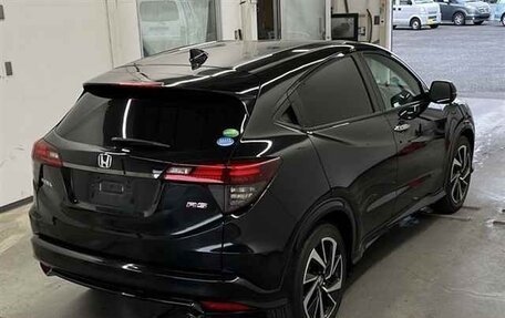 Honda Vezel, 2021 год, 1 395 000 рублей, 3 фотография