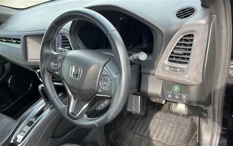 Honda Vezel, 2021 год, 1 395 000 рублей, 4 фотография