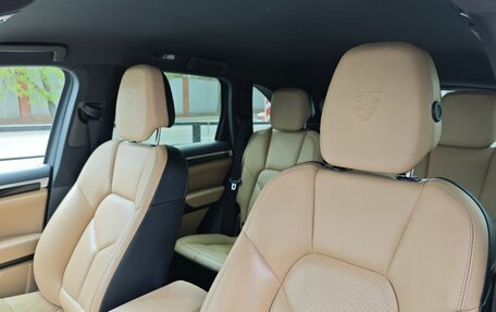 Porsche Cayenne III, 2016 год, 3 897 000 рублей, 18 фотография