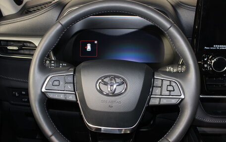 Toyota Highlander, 2024 год, 7 190 000 рублей, 17 фотография