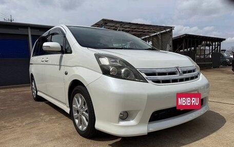 Toyota ISis I, 2017 год, 1 050 000 рублей, 3 фотография