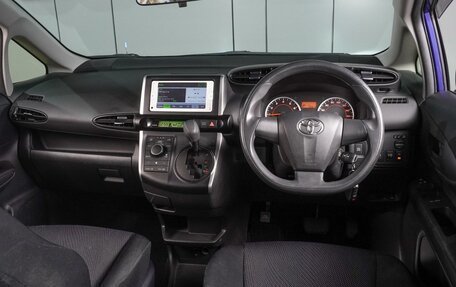Toyota Wish II, 2014 год, 1 999 000 рублей, 6 фотография