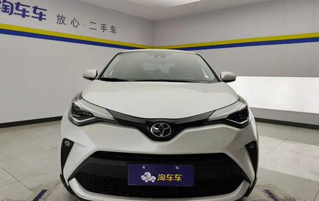Toyota C-HR I рестайлинг, 2021 год, 1 727 334 рублей, 3 фотография