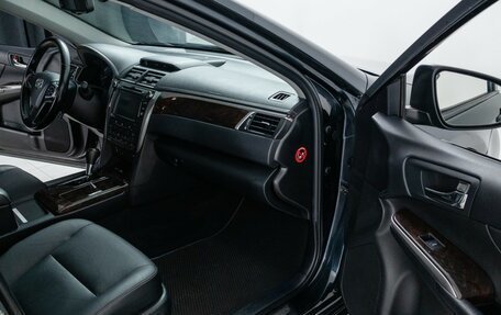 Toyota Camry, 2015 год, 2 345 000 рублей, 10 фотография