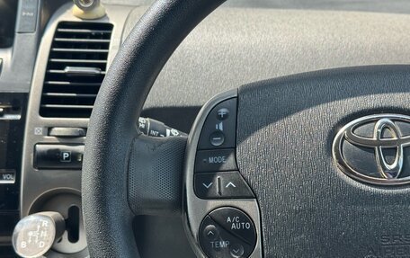 Toyota Prius, 2010 год, 885 000 рублей, 13 фотография
