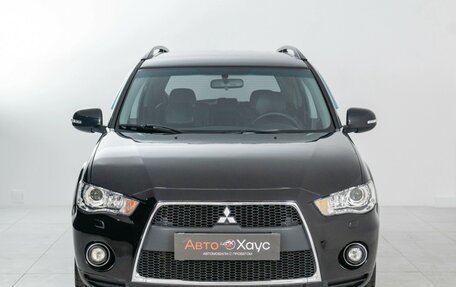 Mitsubishi Outlander III рестайлинг 3, 2011 год, 1 545 000 рублей, 2 фотография